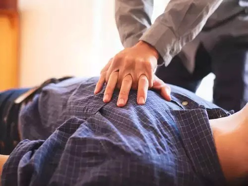 How to survive a heart attack: 5 life-saving tips everyone should know